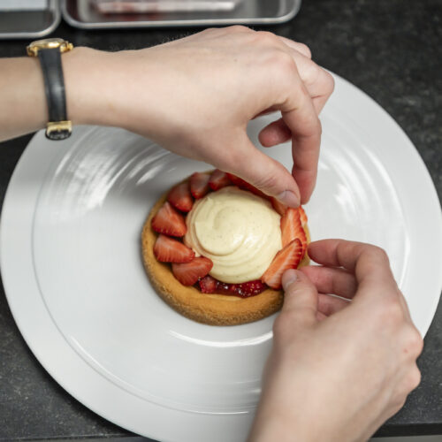 Tartelette sablée aux fraises Charlotte, crème vanillée